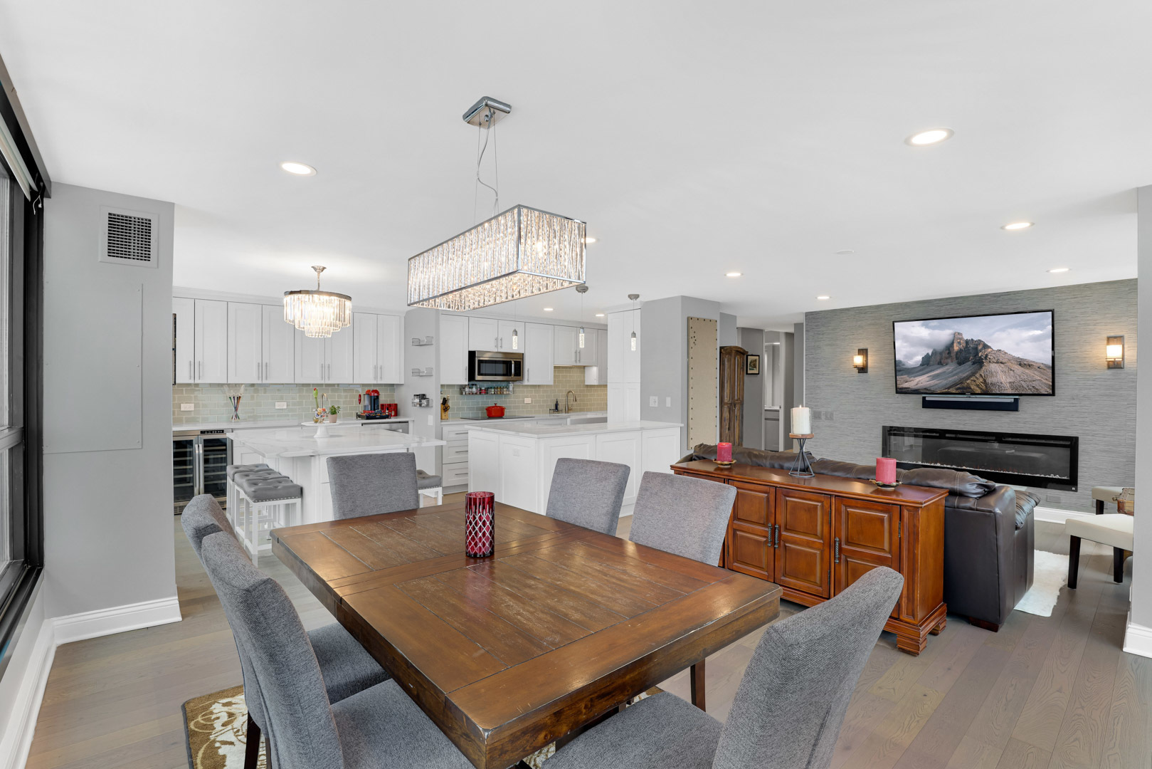 1030 N STATE Street Unit: 47EF