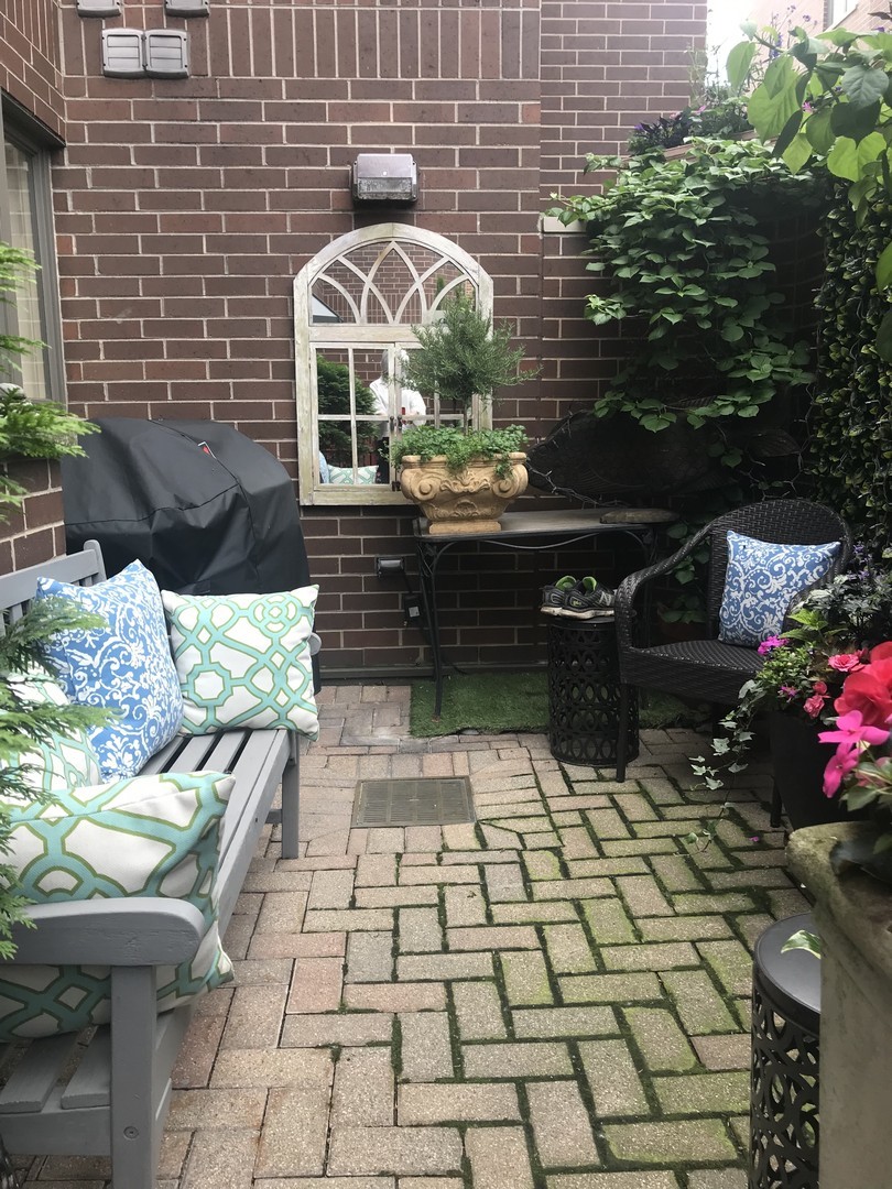 150 W Eugenie Street Unit: 28