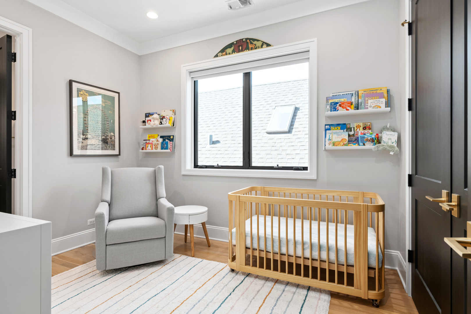 2514 N Southport Avenue Unit: 2