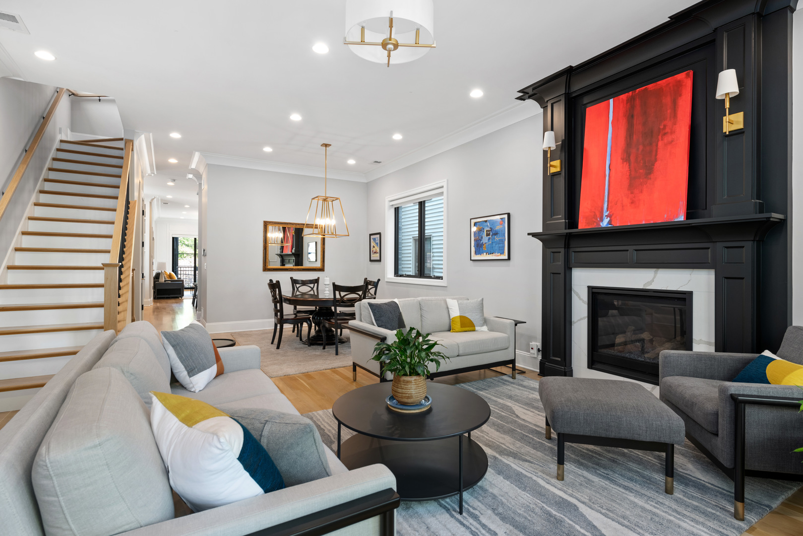 2514 N Southport Avenue Unit: 2