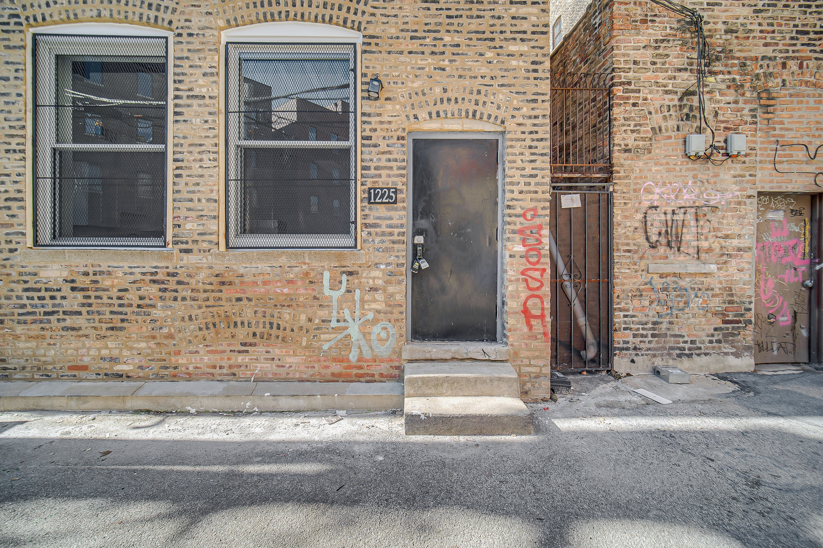 1225 N Milwaukee Avenue Unit: R