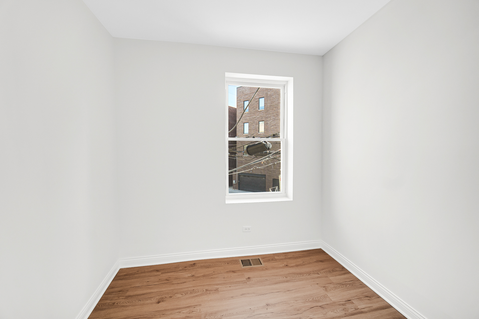 1225 N Milwaukee Avenue Unit: R