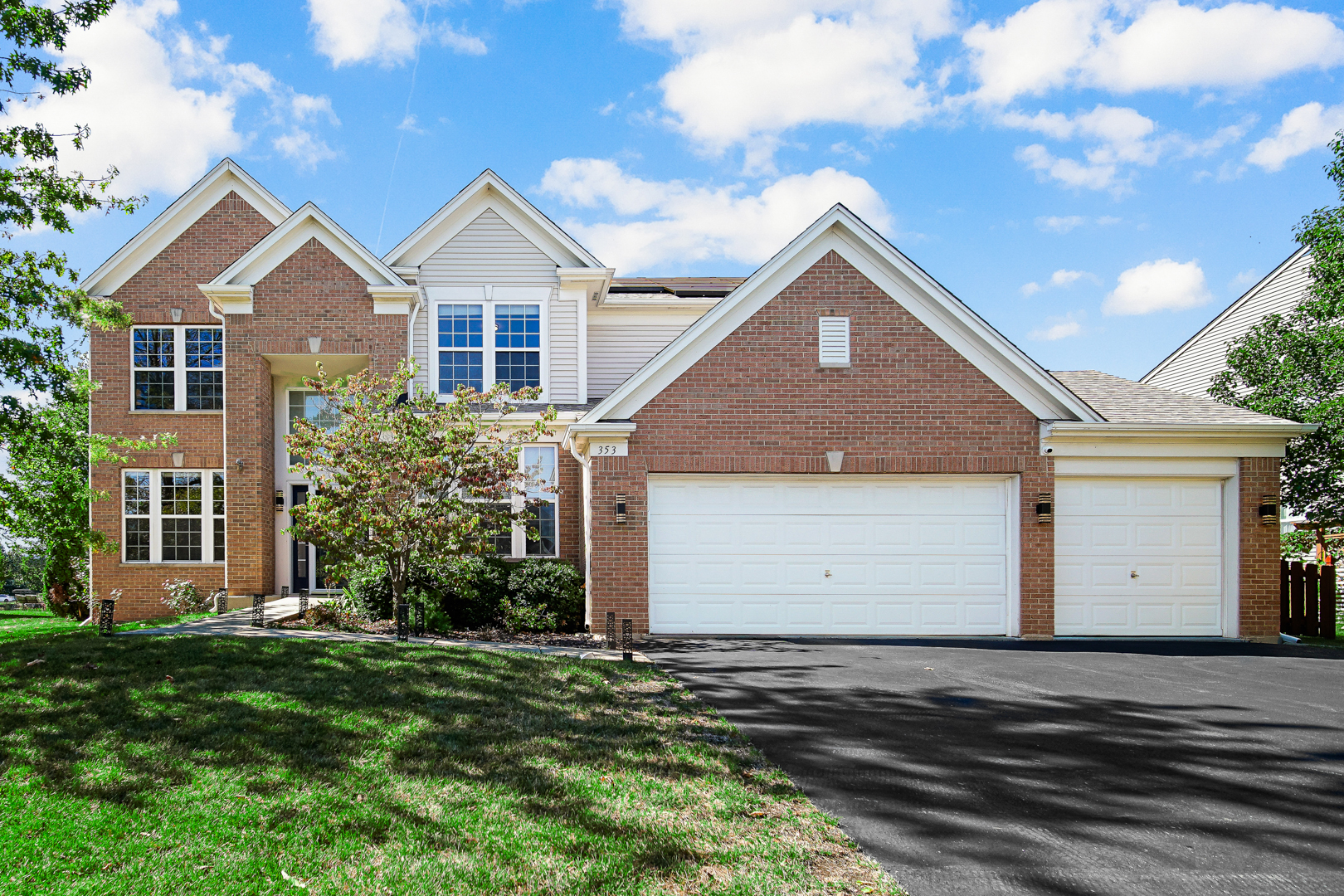 353 Hogan Street