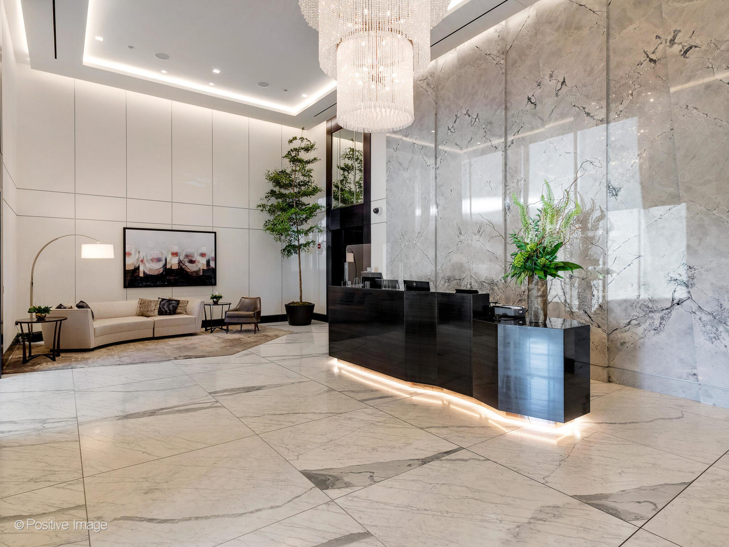 363 E Wacker Drive Unit: 1907