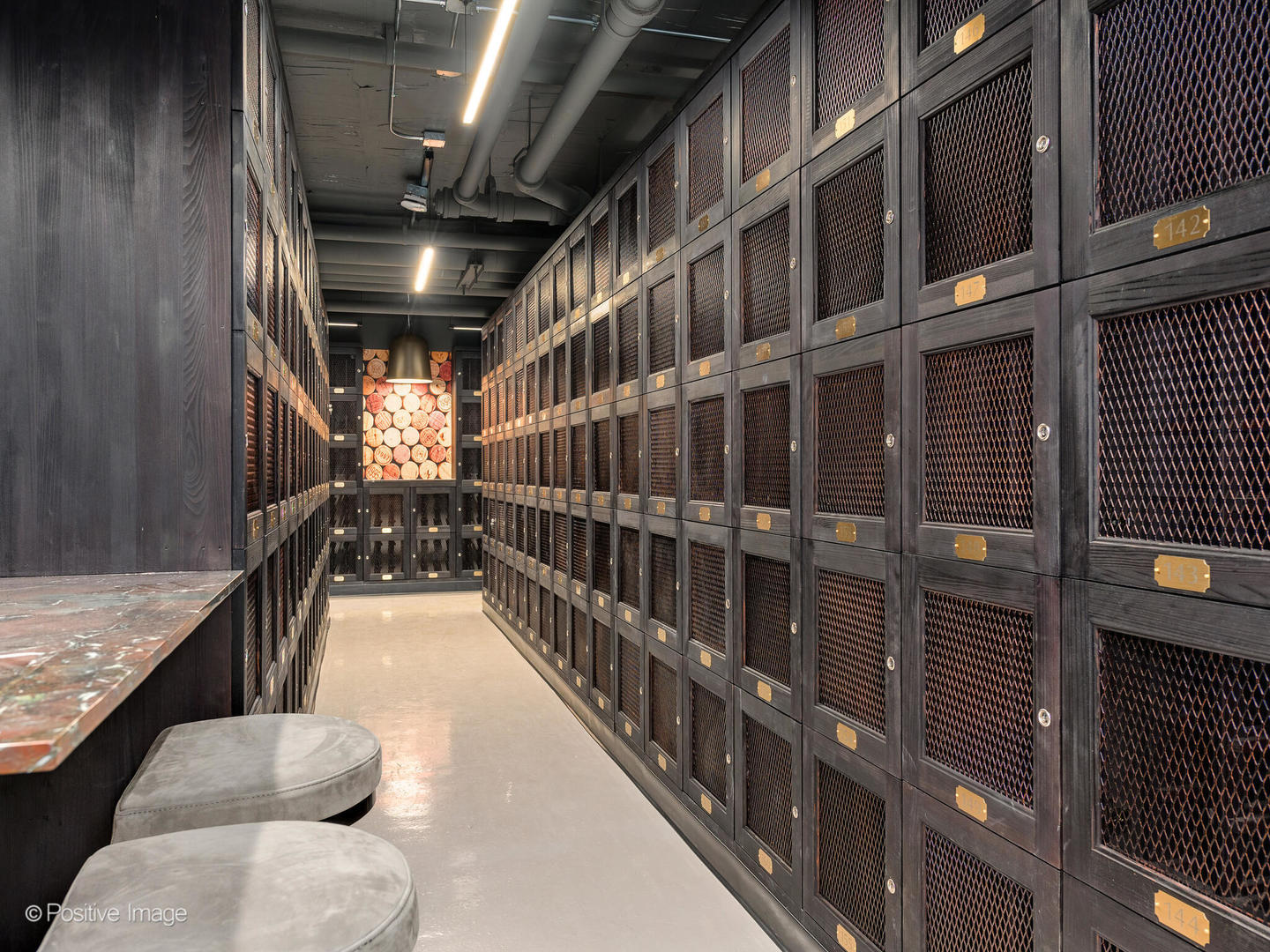363 E Wacker Drive Unit: 1907