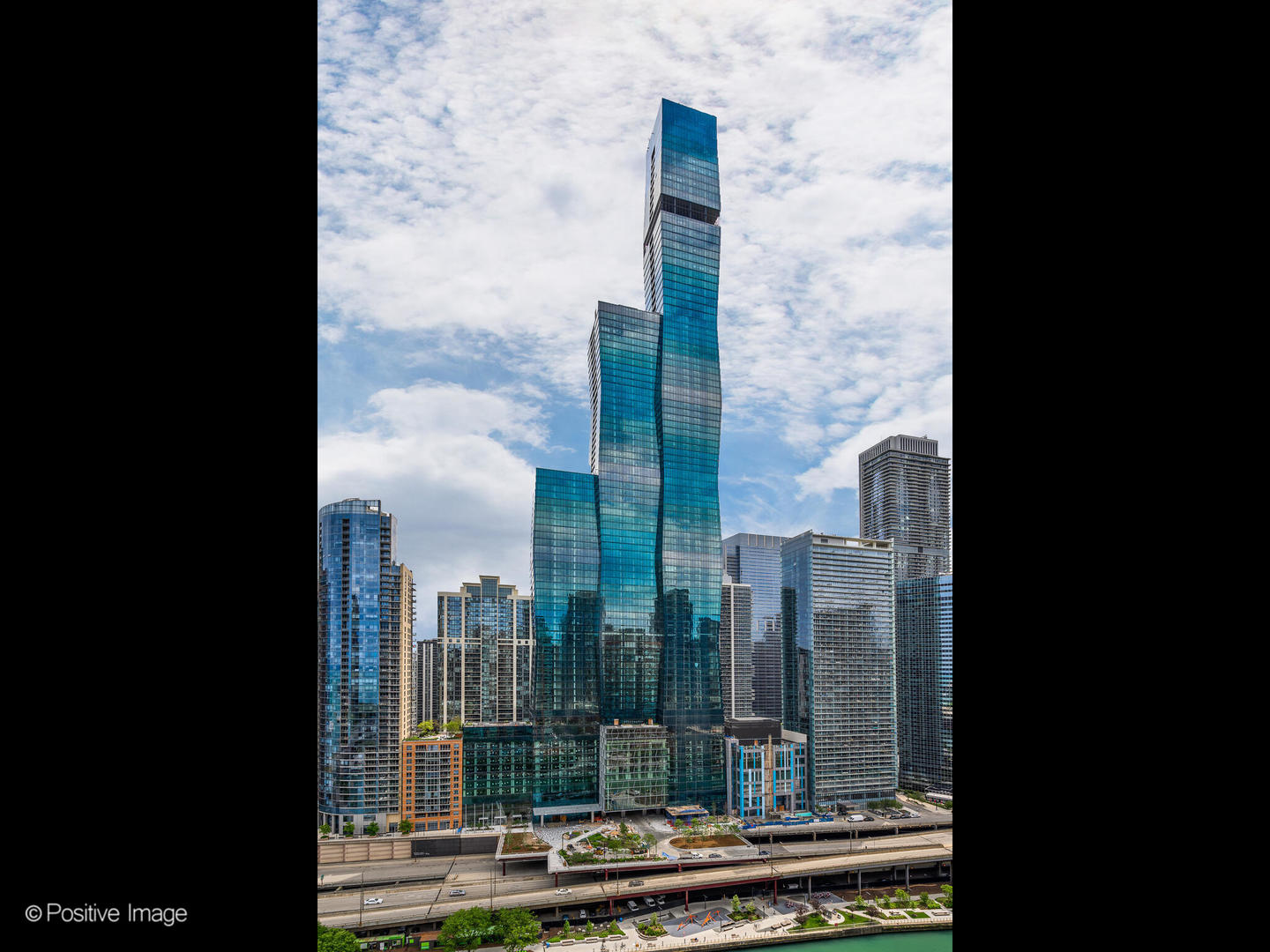 363 E Wacker Drive Unit: 1907