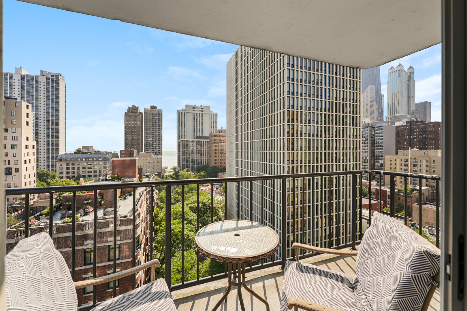 1230 N STATE Parkway Unit: 13B