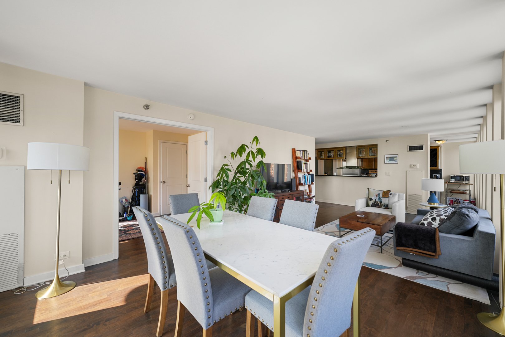 1230 N STATE Parkway Unit: 13B