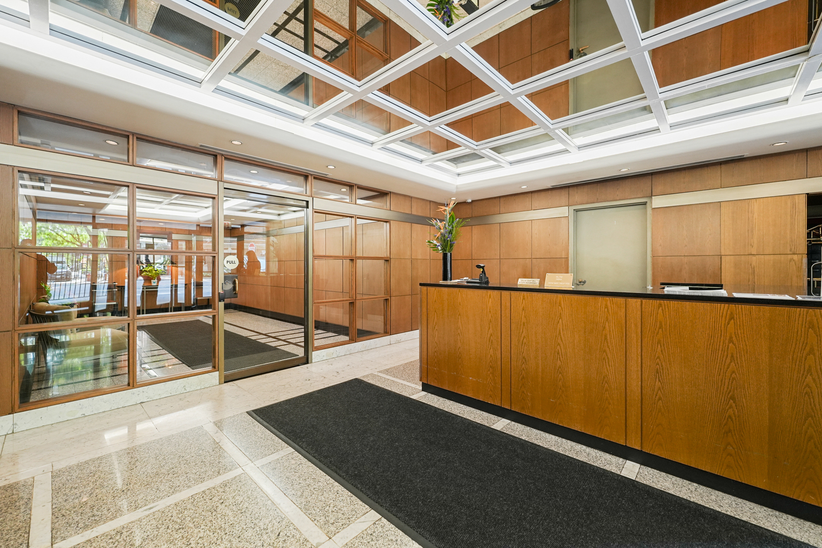 1230 N STATE Parkway Unit: 13B