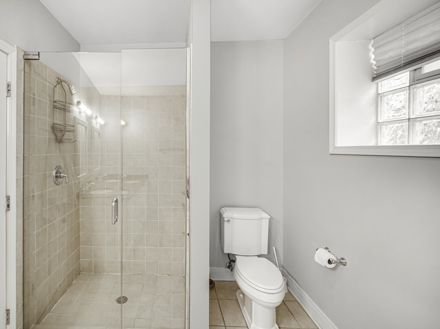 1348 W Webster Avenue