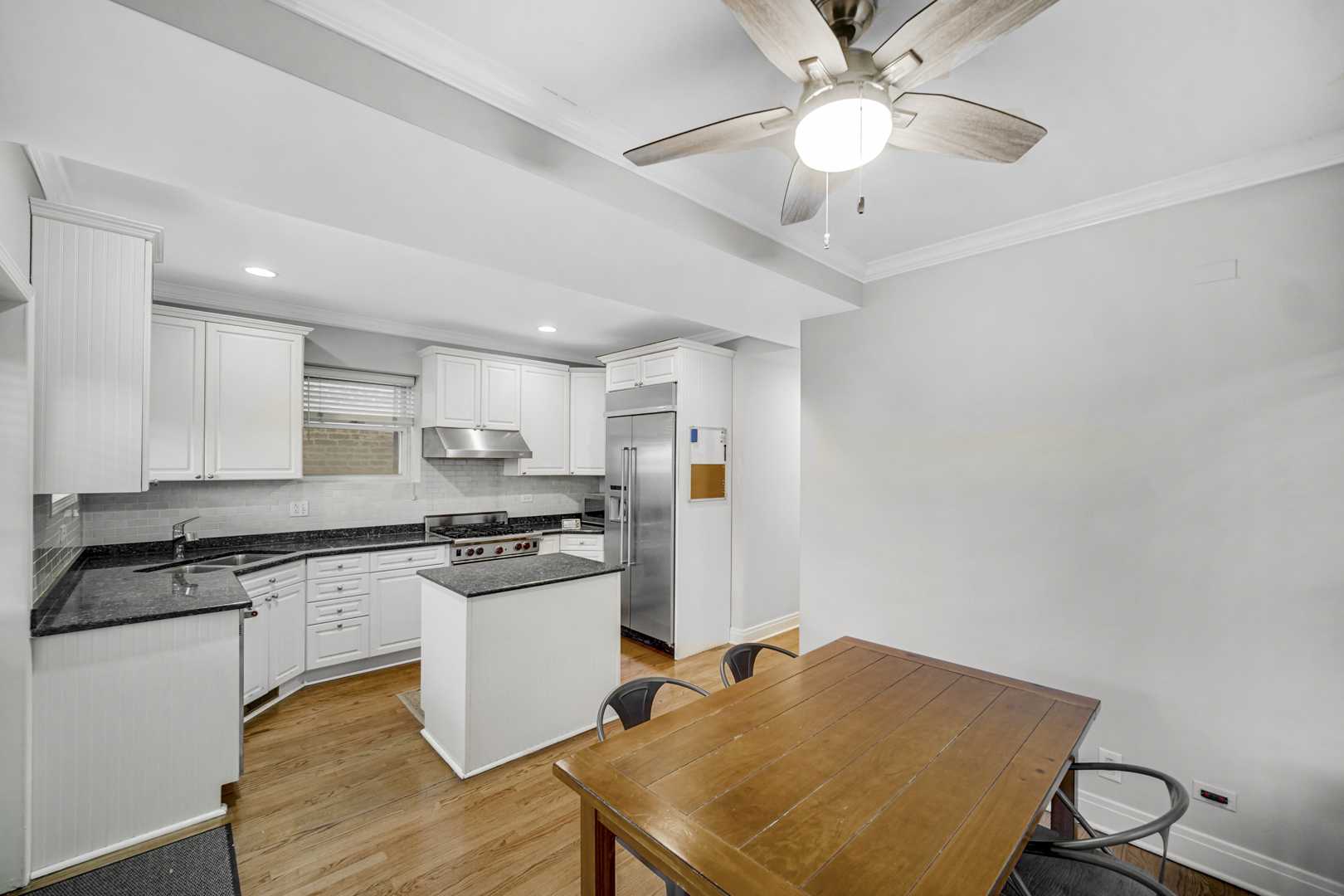 1348 W Webster Avenue