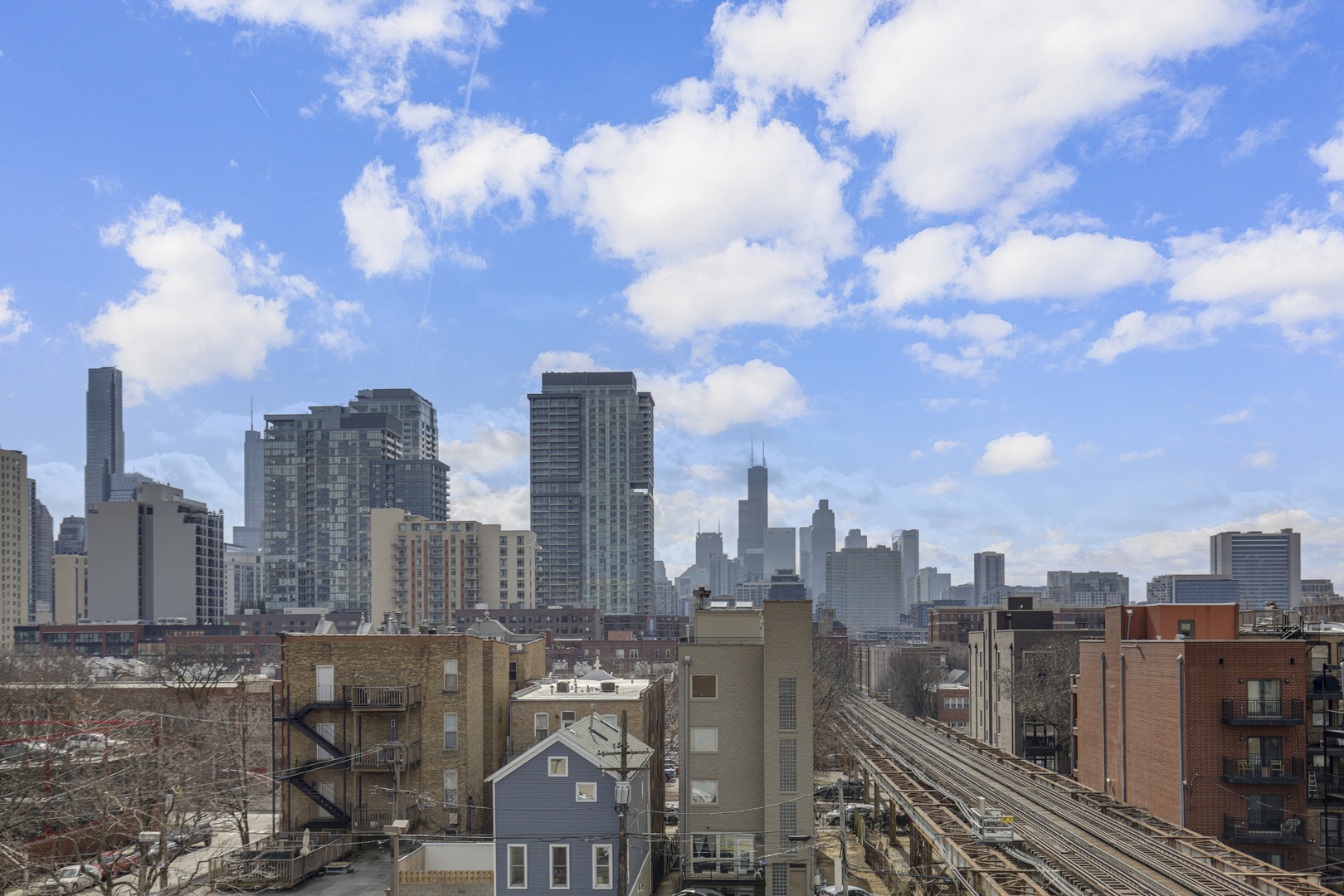 1400 N NORTH PARK Avenue Unit: C