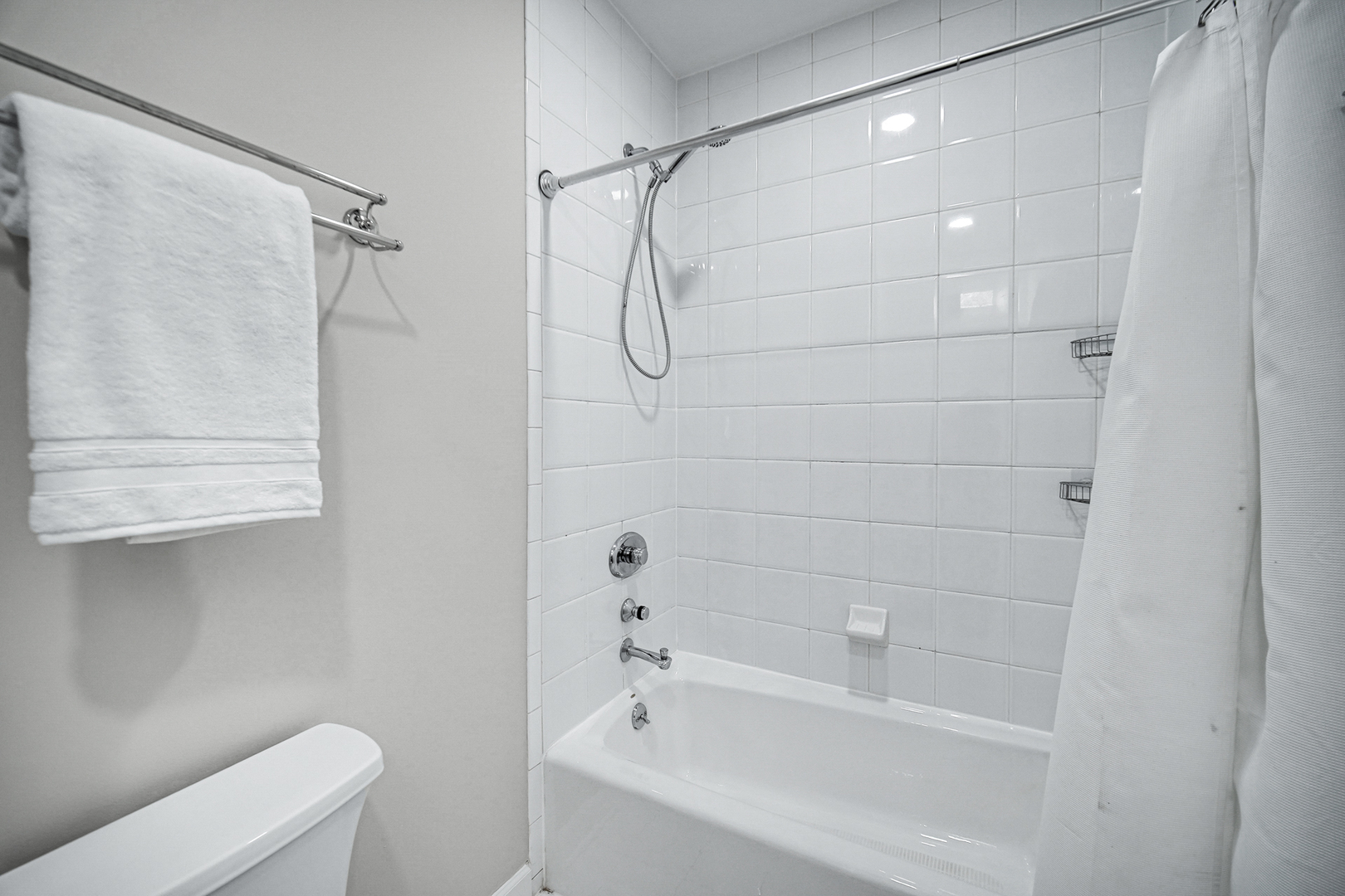 1400 N NORTH PARK Avenue Unit: C