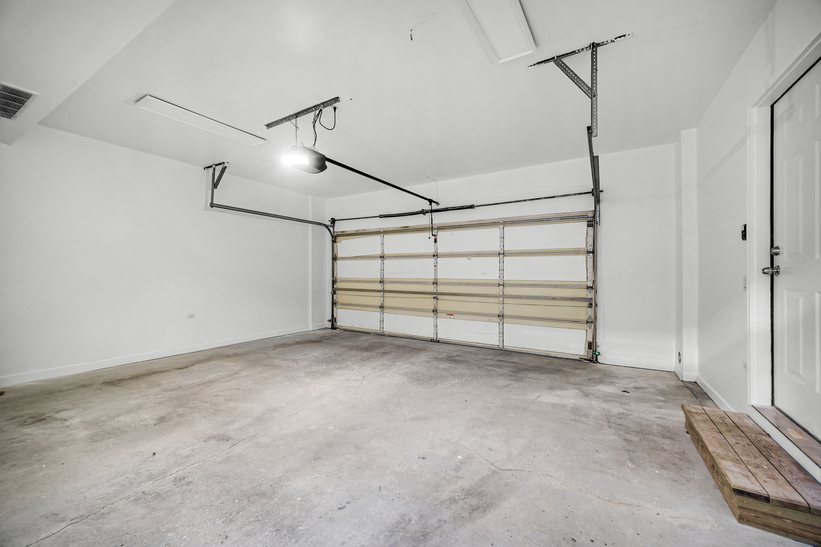 1400 N NORTH PARK Avenue Unit: C