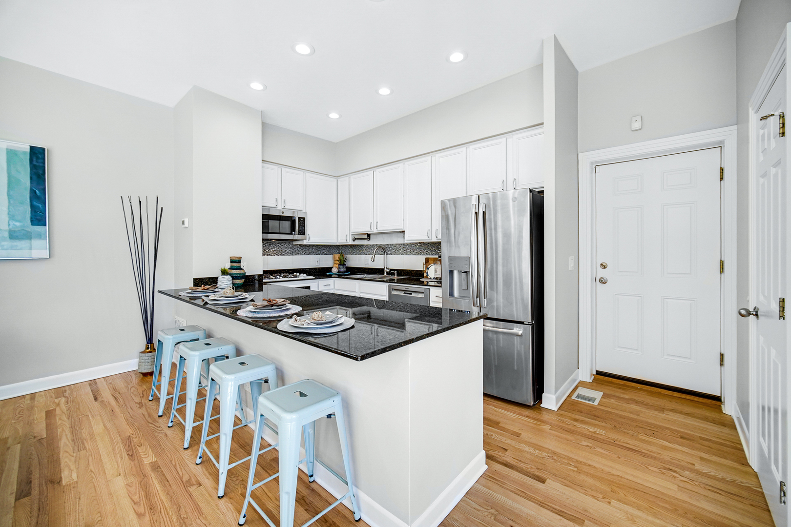 1400 N NORTH PARK Avenue Unit: C