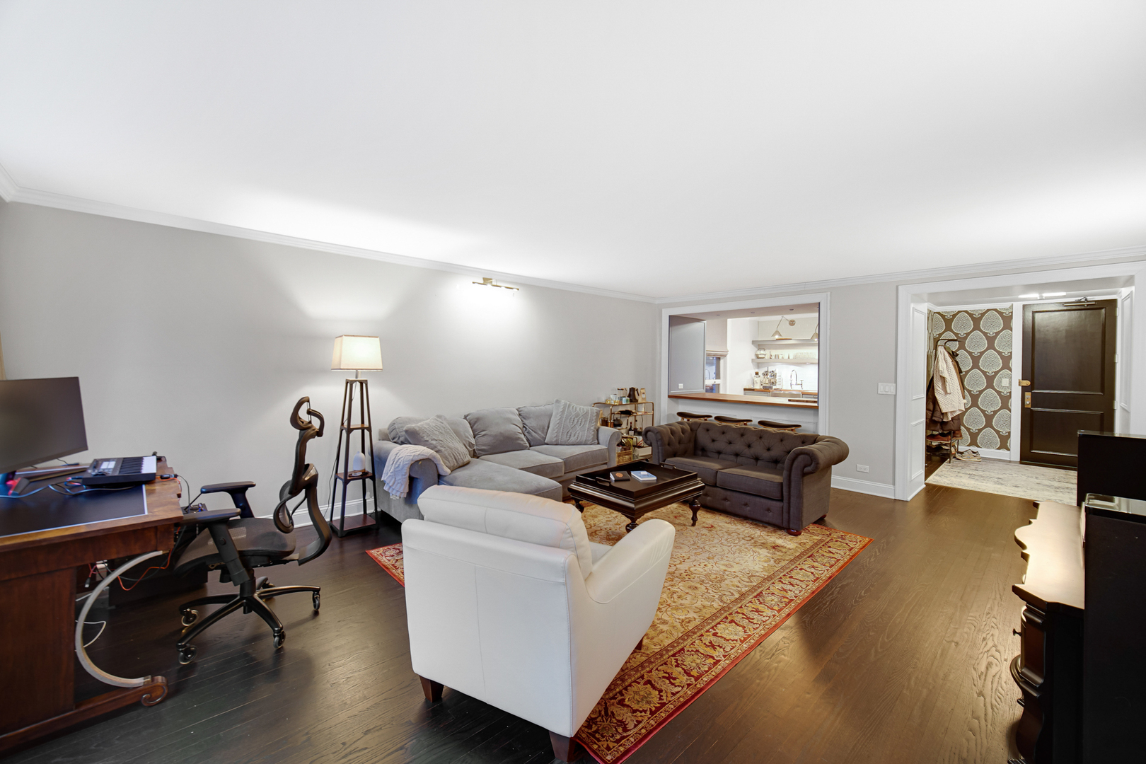 201 E Chestnut Street Unit: 12E