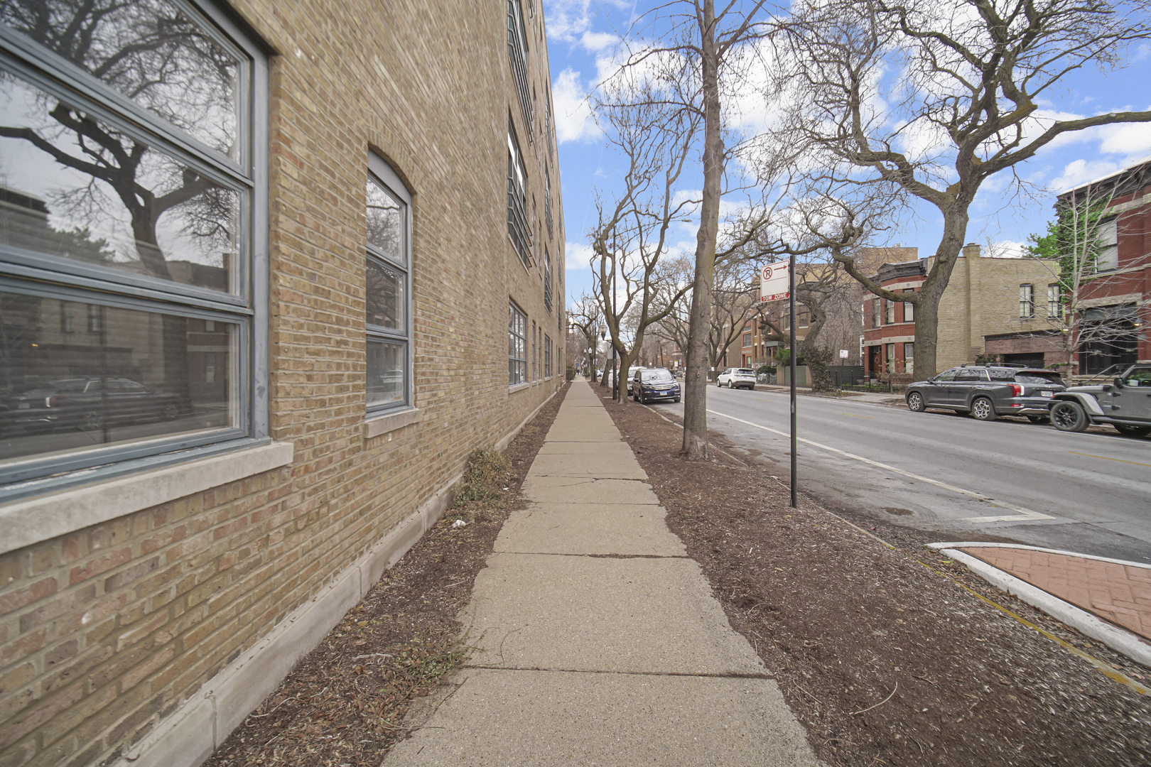 2100 N Racine Avenue Unit: 1C