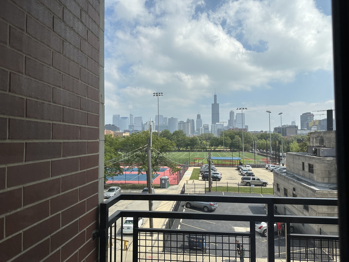 128 S Laflin Street Unit: 303