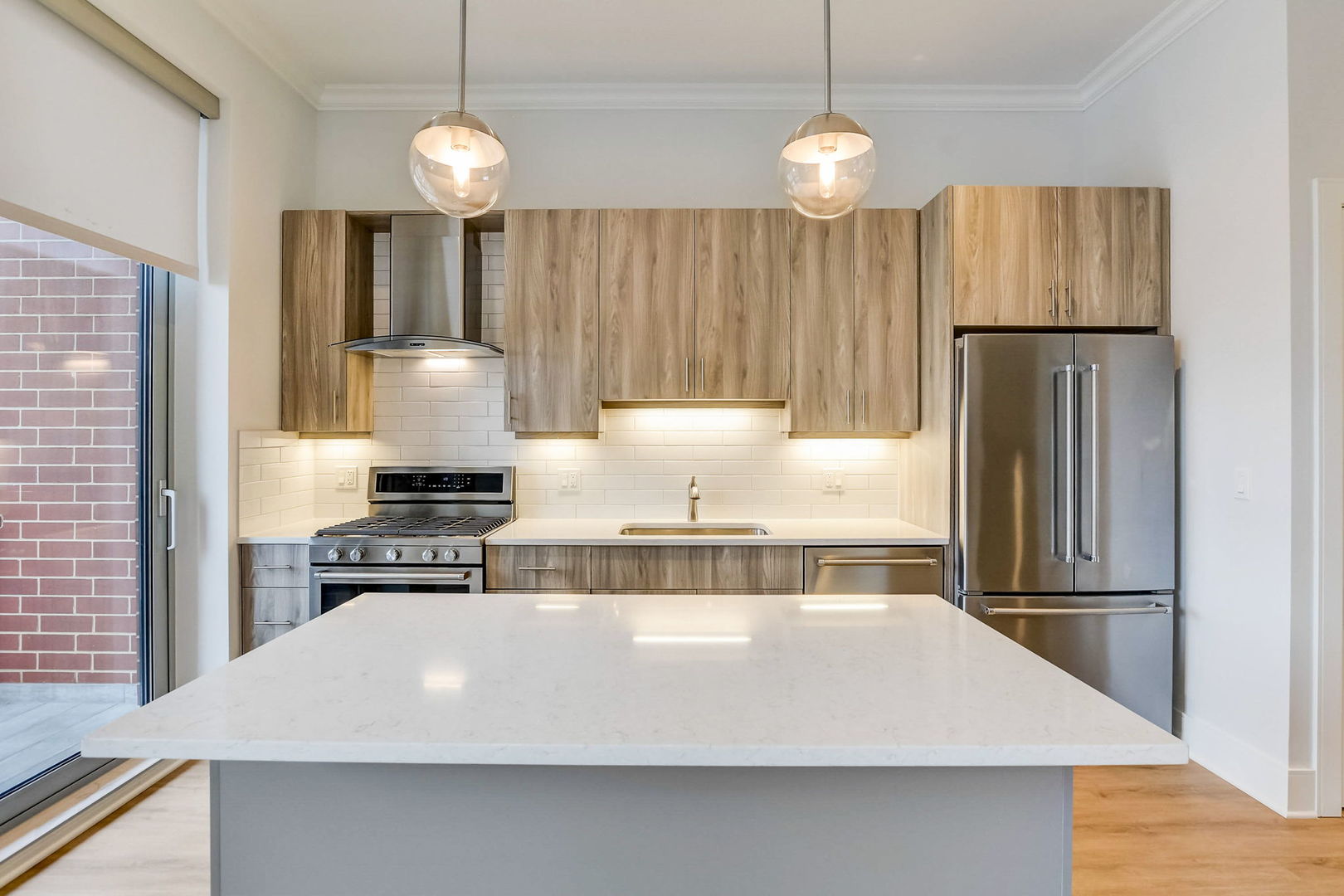 128 S Laflin Street Unit: 303