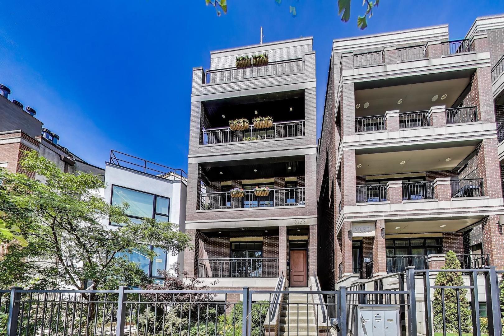2038 N Burling Street Unit: 1