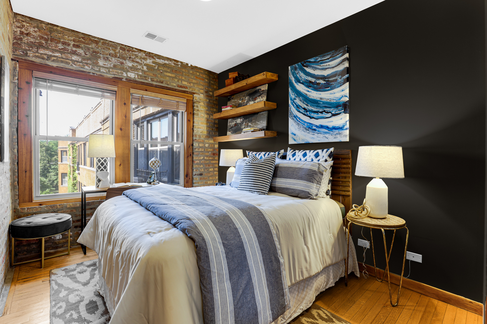 1225 W Greenleaf Avenue Unit: 3E