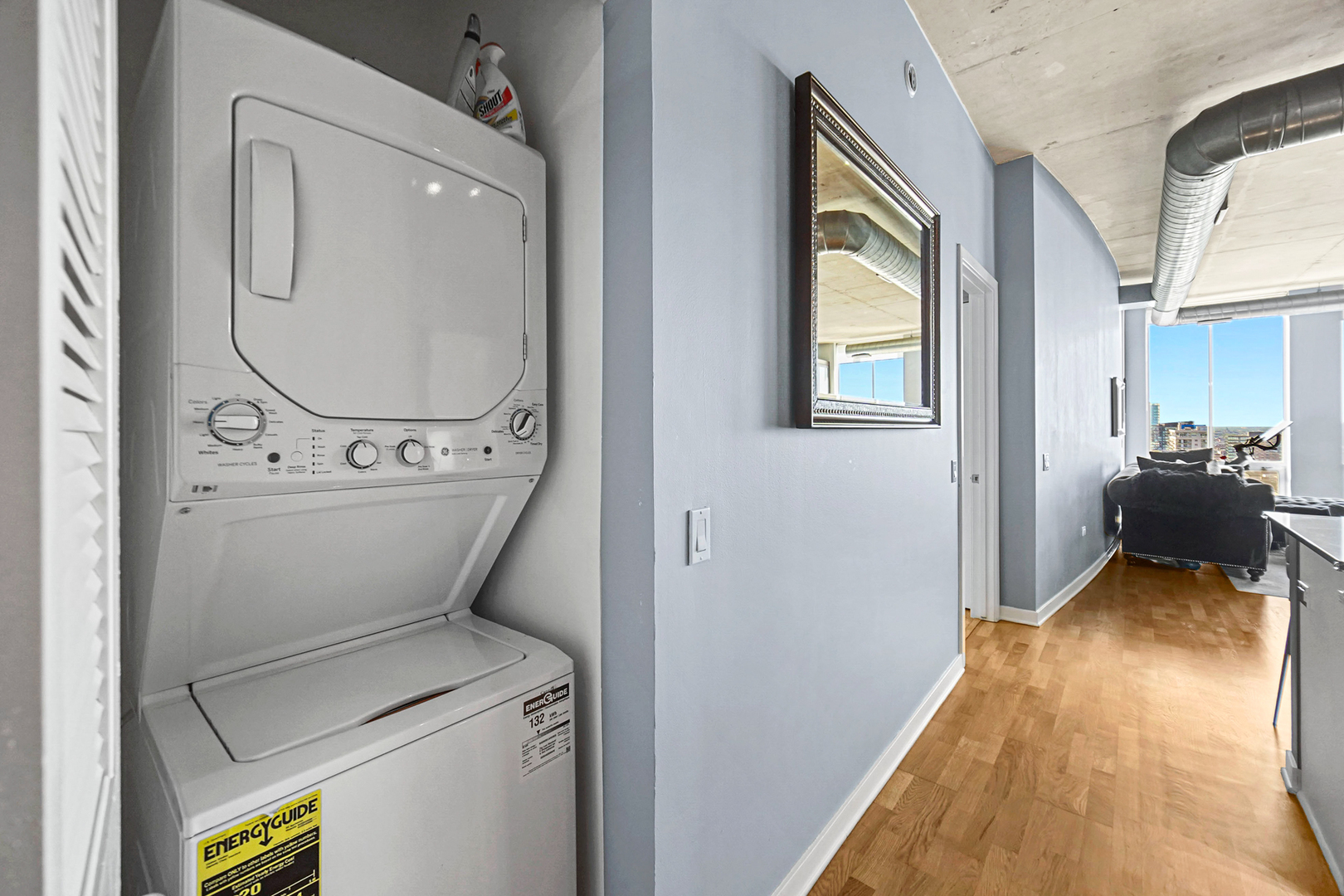 720 N Larrabee Street Unit: 1611