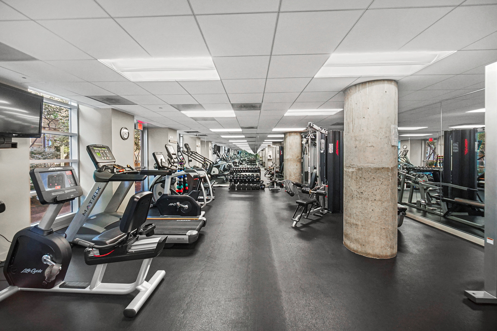 720 N Larrabee Street Unit: 1611