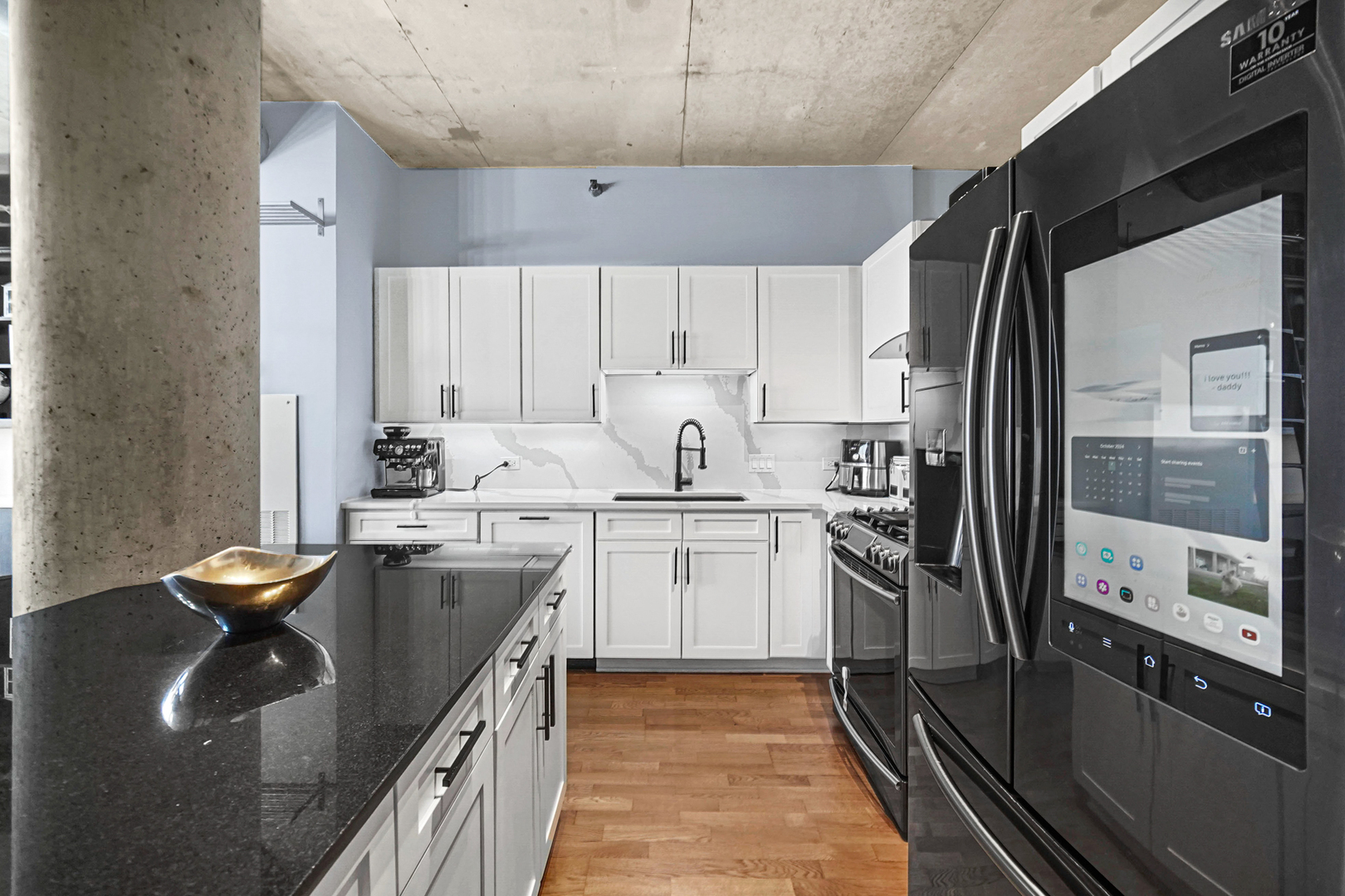 720 N Larrabee Street Unit: 1611