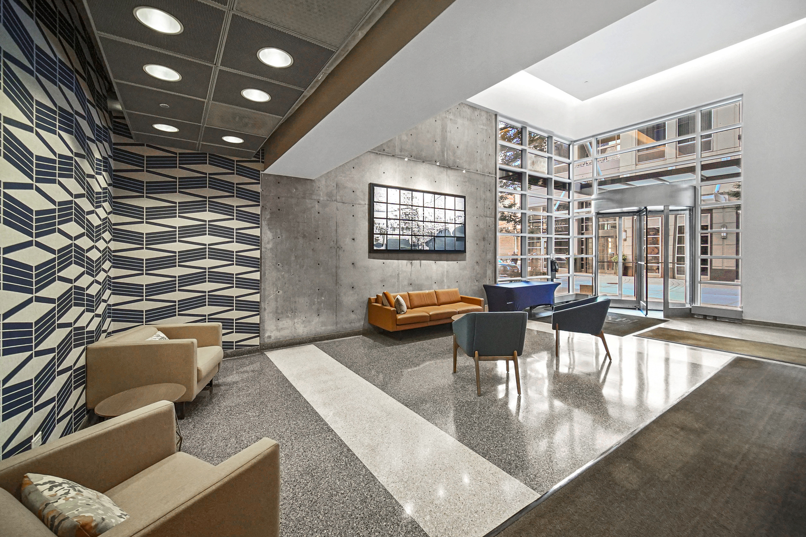 720 N Larrabee Street Unit: 1611