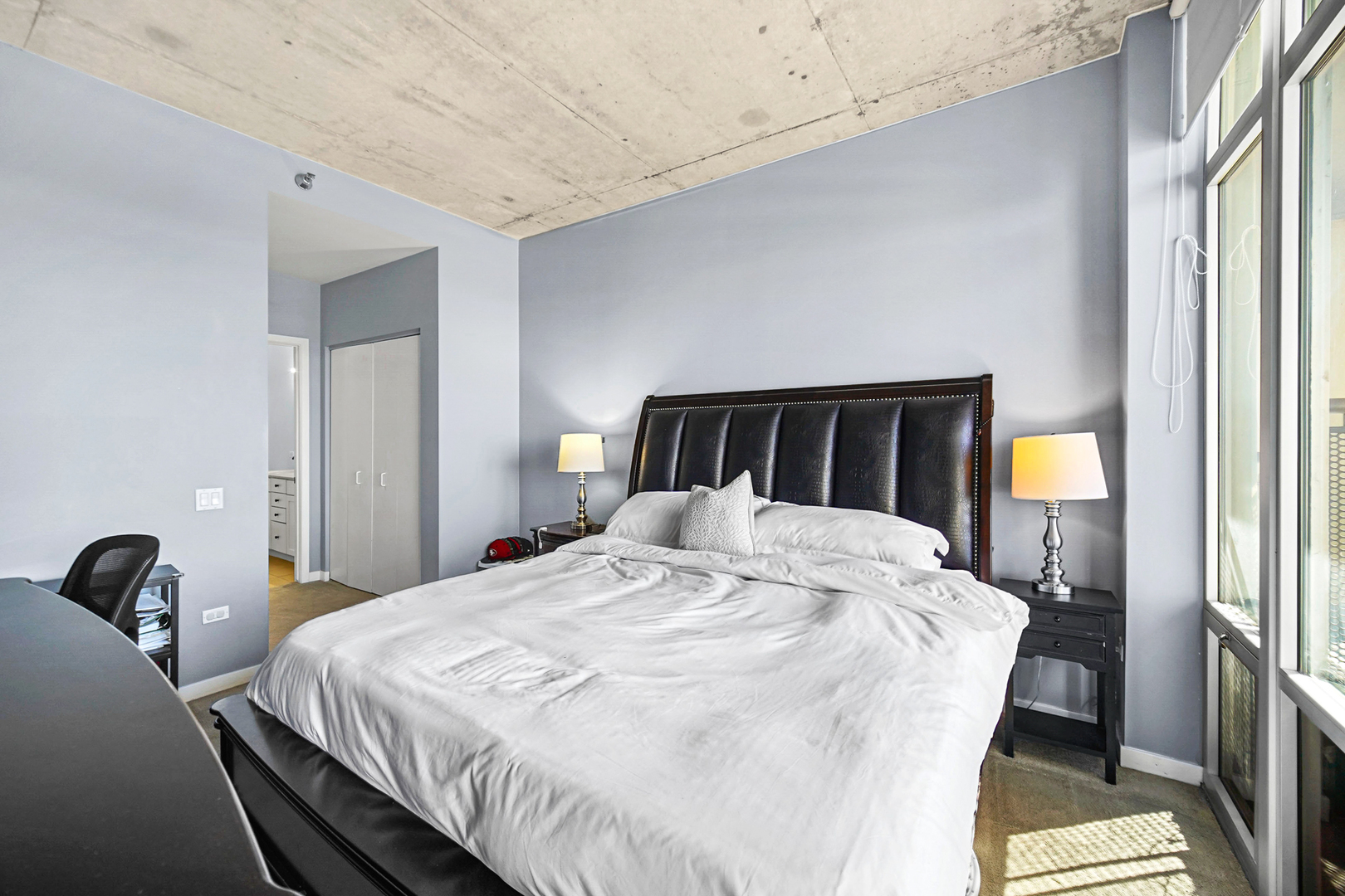 720 N Larrabee Street Unit: 1611