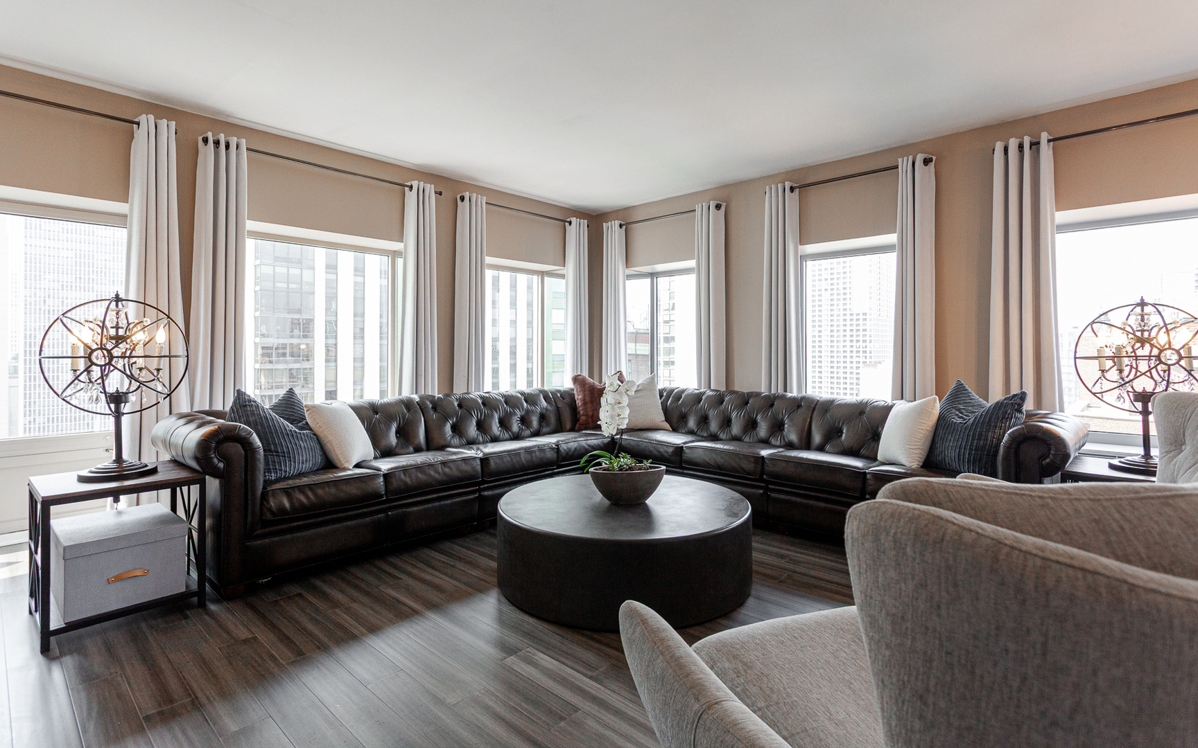 1100 N LAKE SHORE Drive Unit: 19C