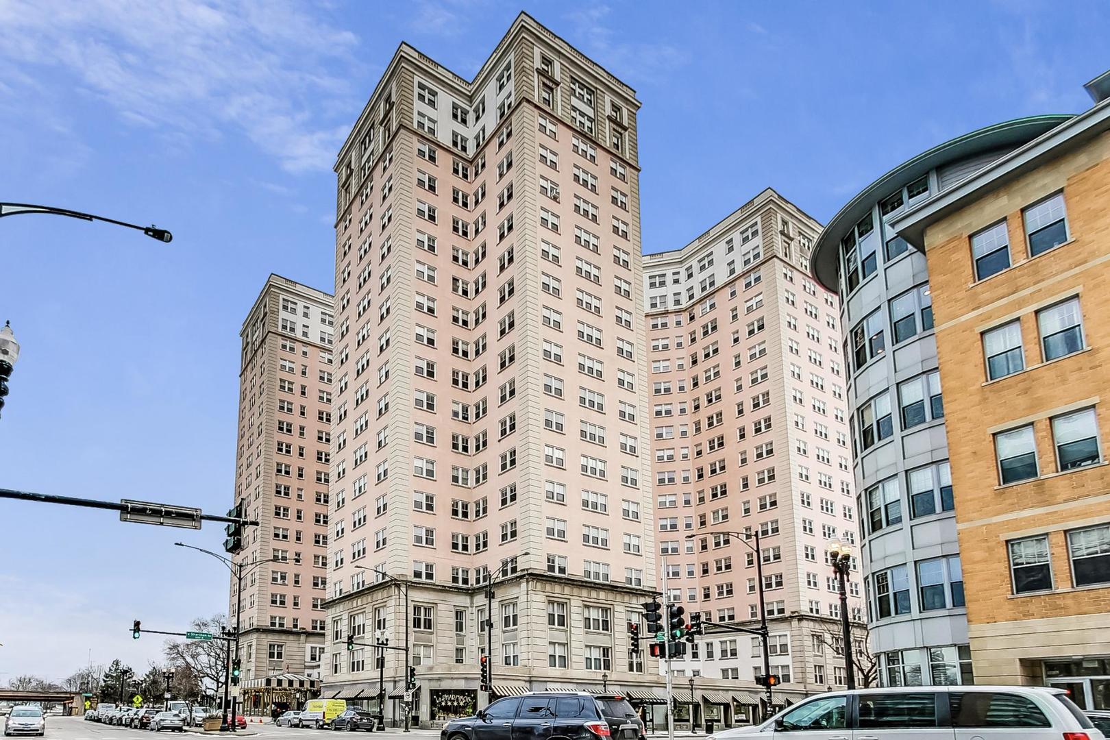 5555 N SHERIDAN Road Unit: 1708