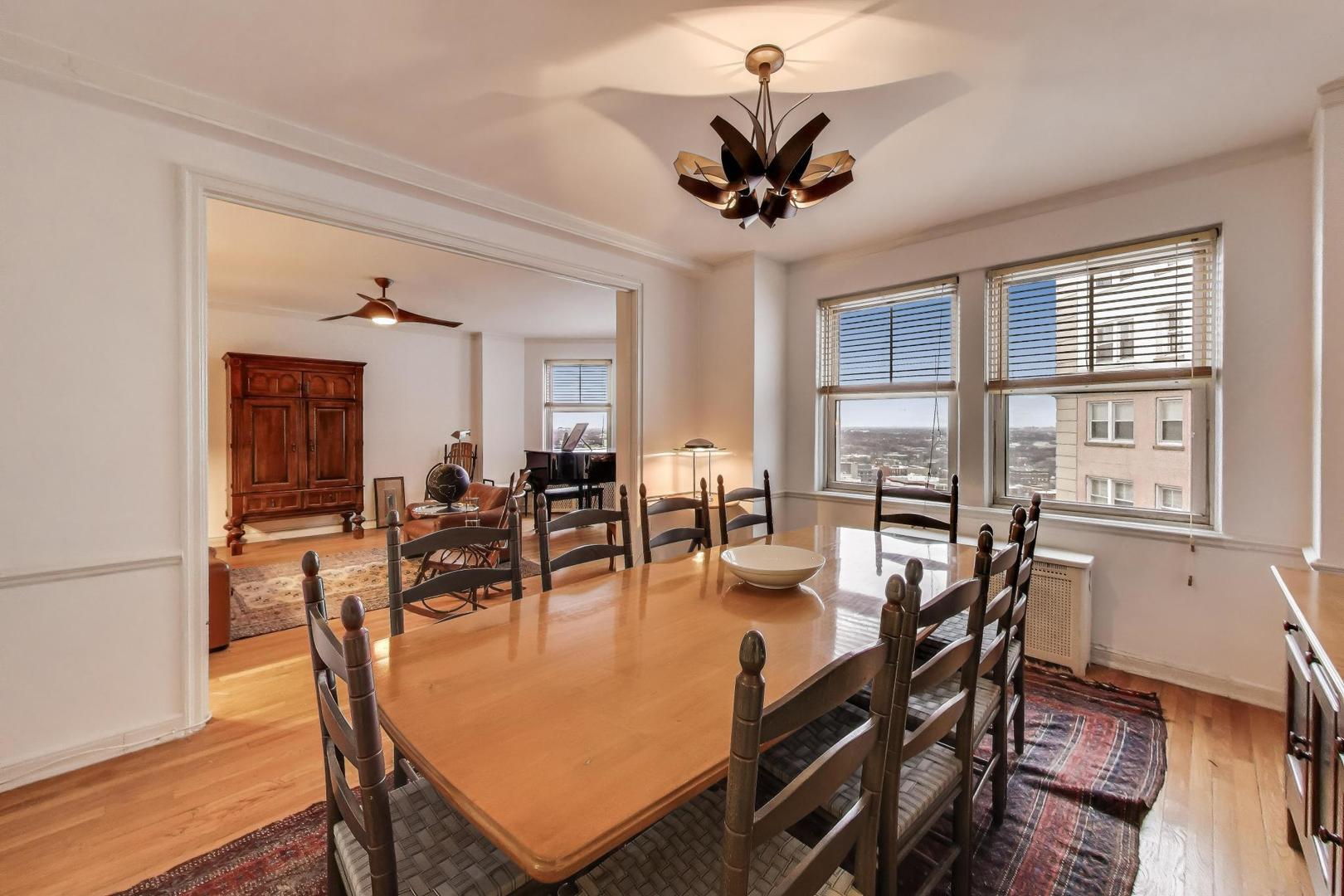 5555 N SHERIDAN Road Unit: 1708