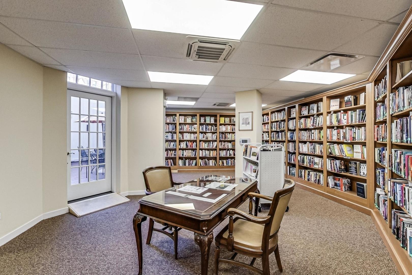 5555 N SHERIDAN Road Unit: 1708