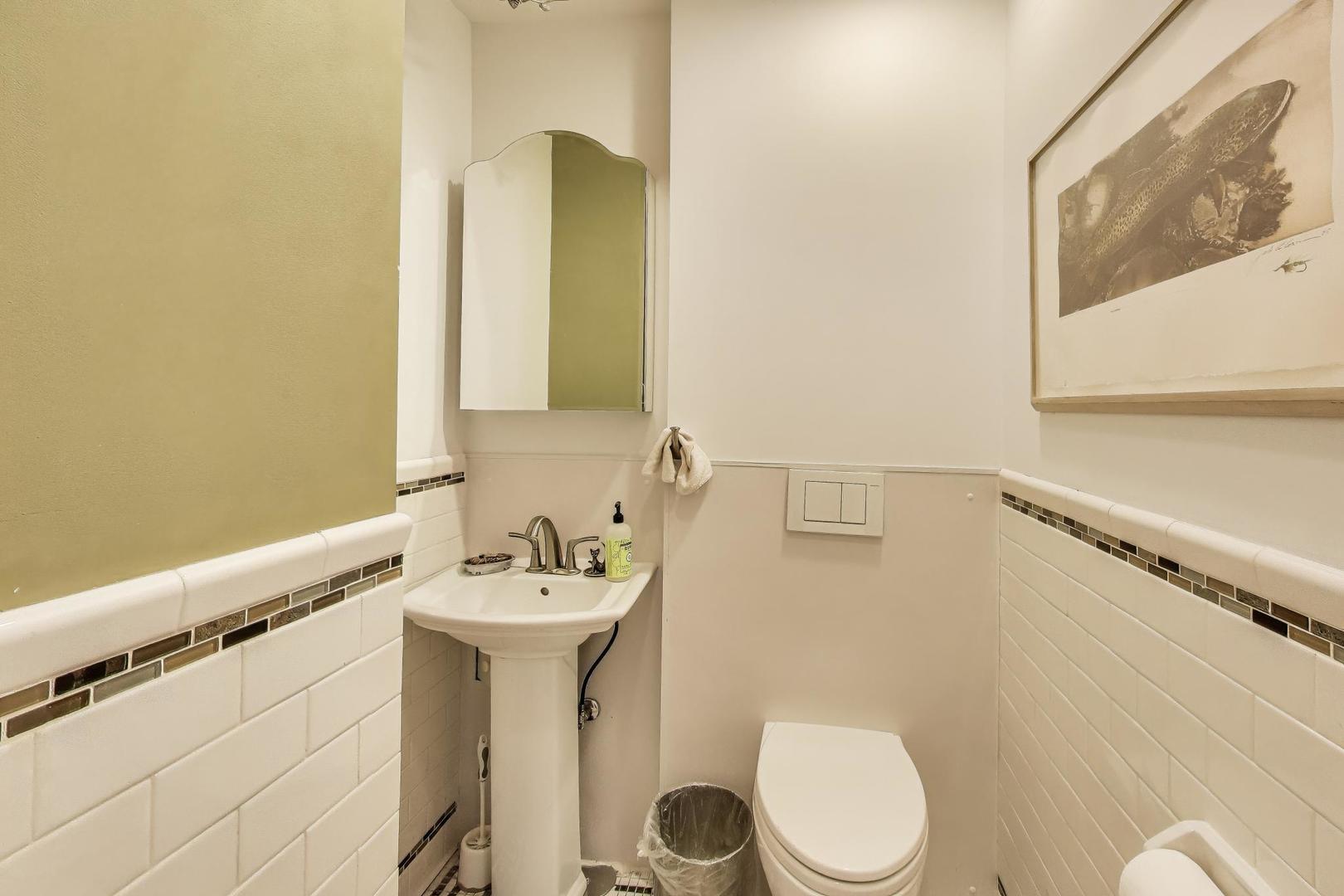 5555 N SHERIDAN Road Unit: 1708