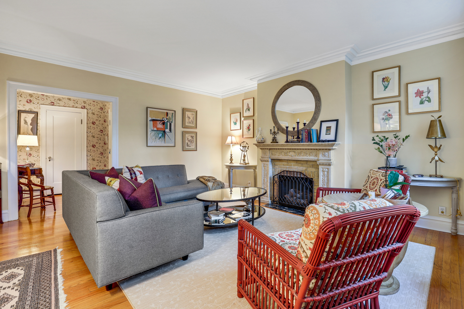 431 W ALDINE Avenue Unit: 10