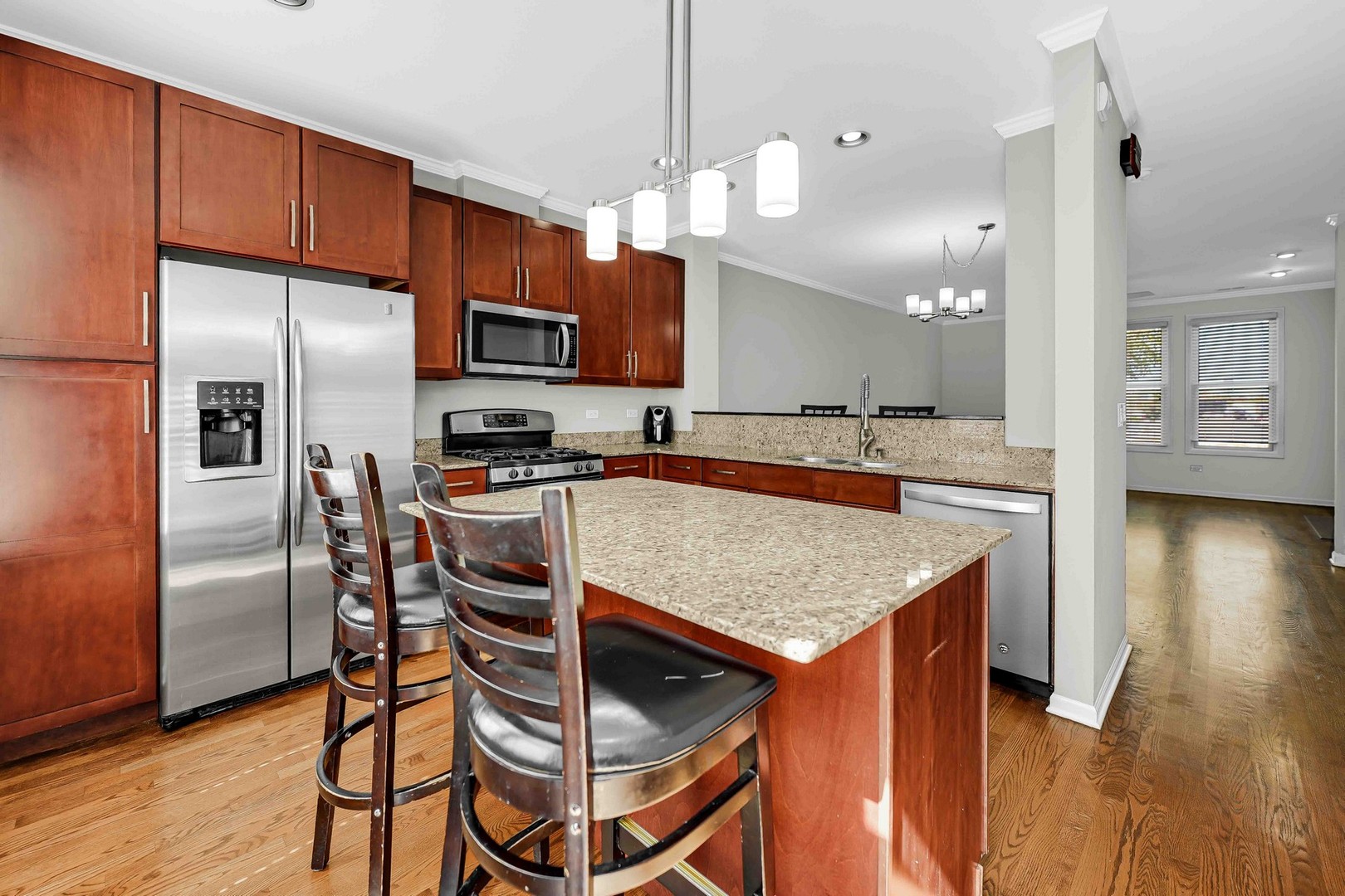 1040 N Kingsbury Street