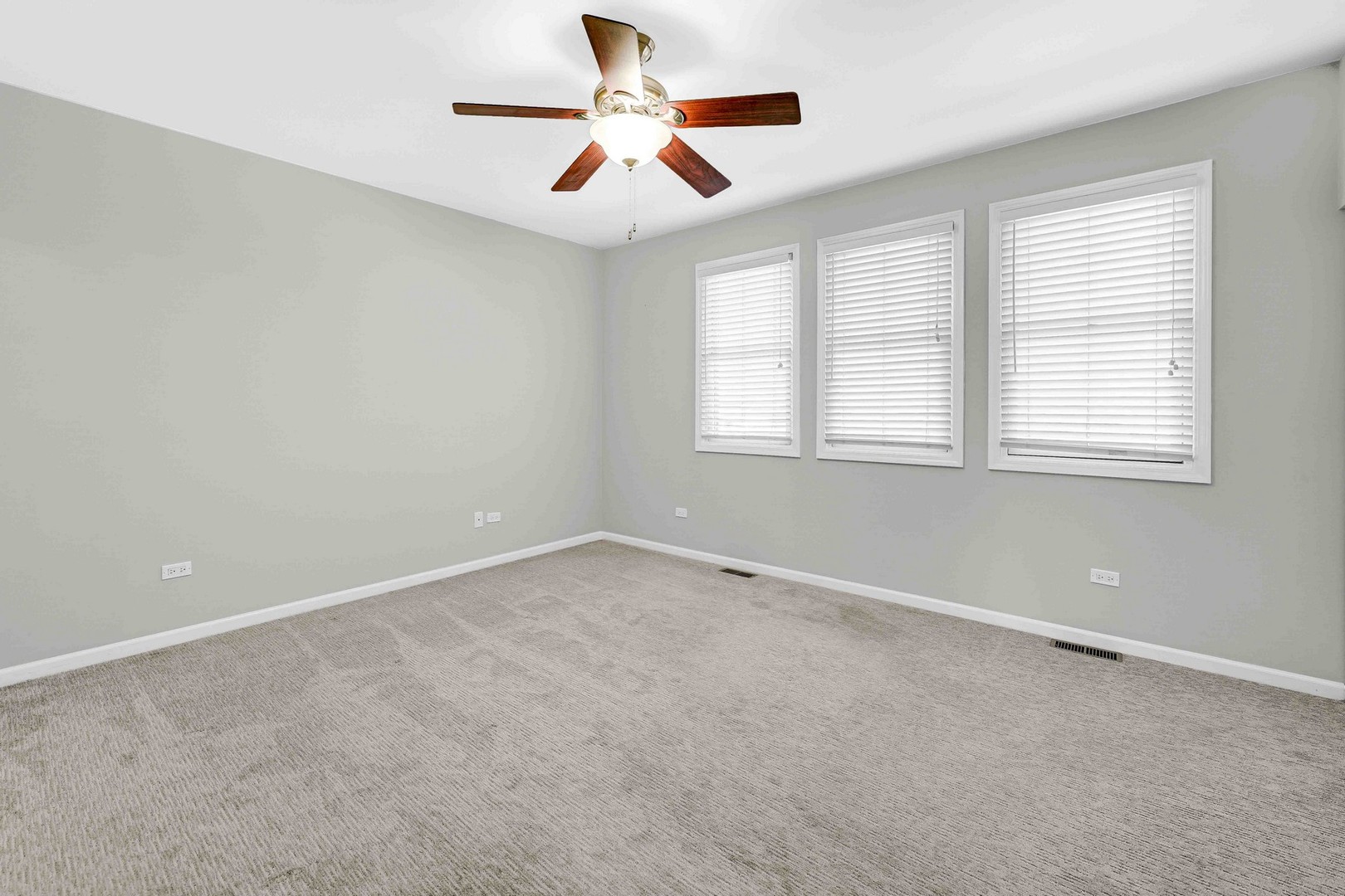 1040 N Kingsbury Street