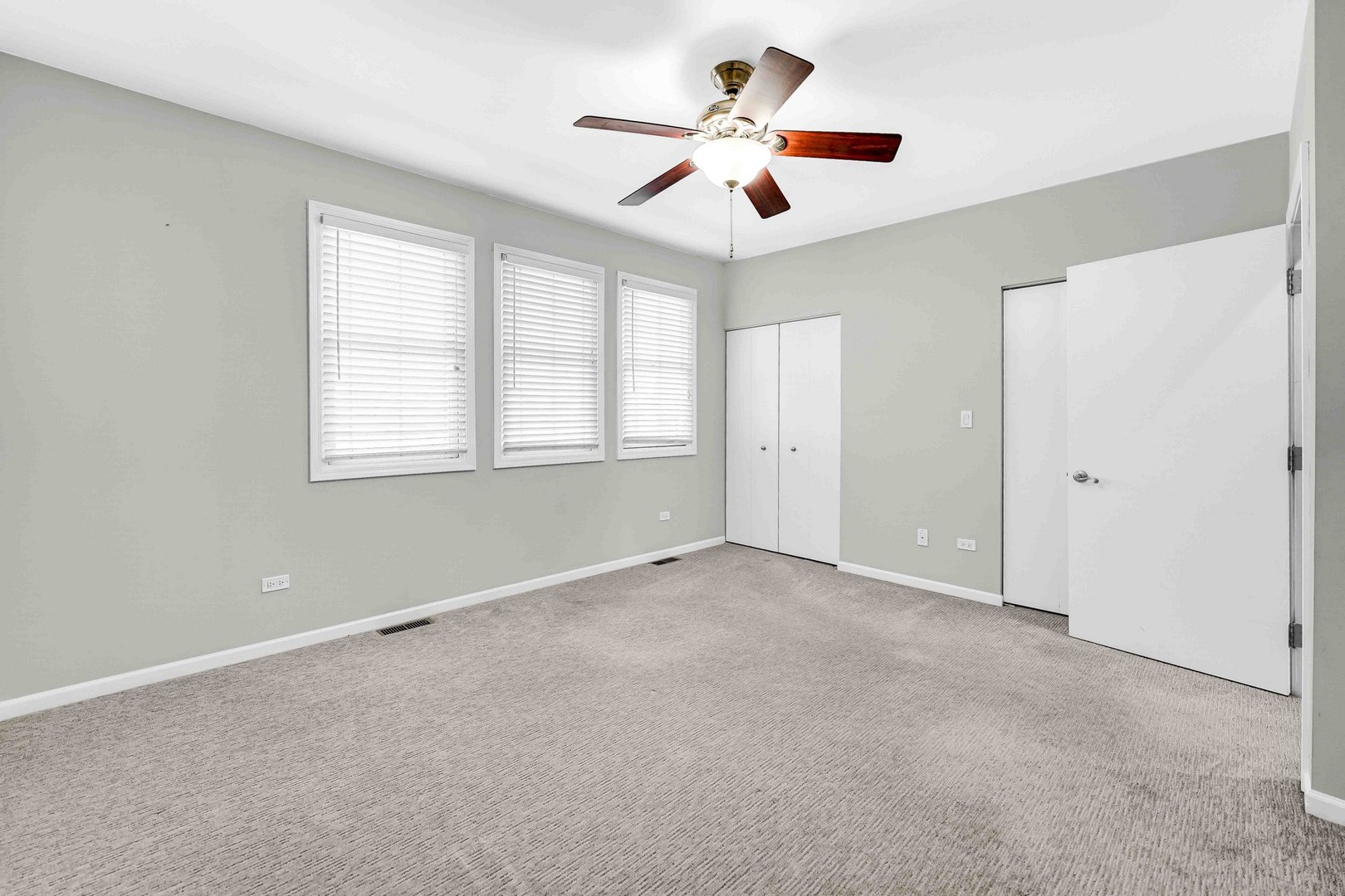 1040 N Kingsbury Street