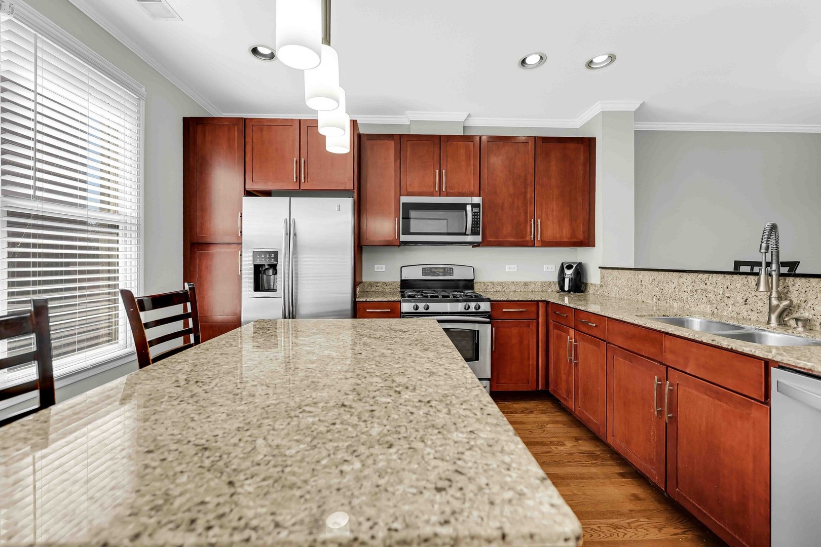 1040 N Kingsbury Street