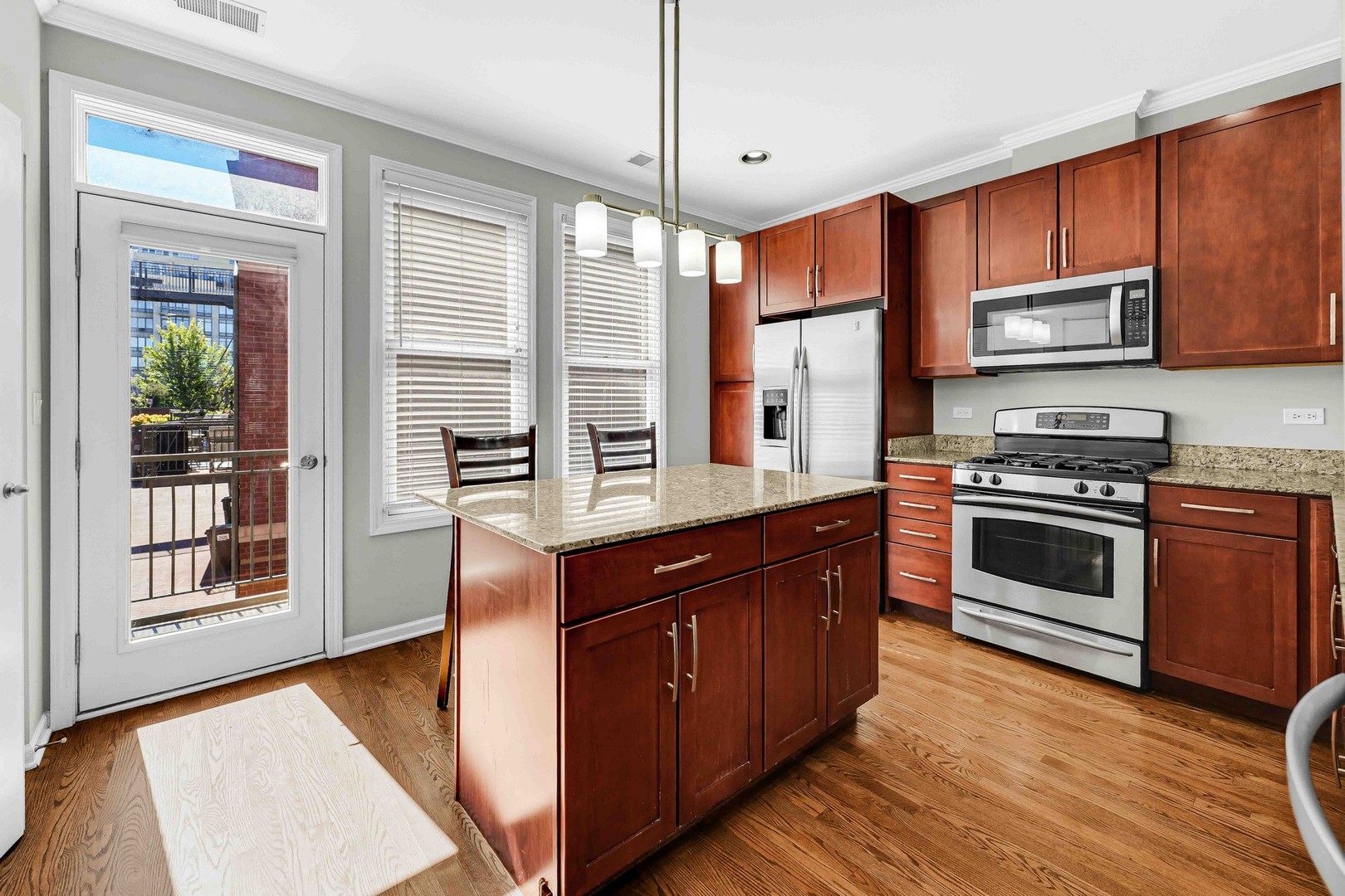 1040 N Kingsbury Street