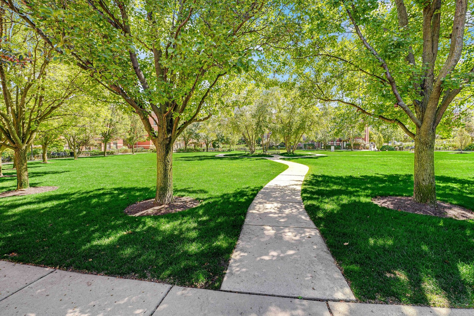 1040 N Kingsbury Street