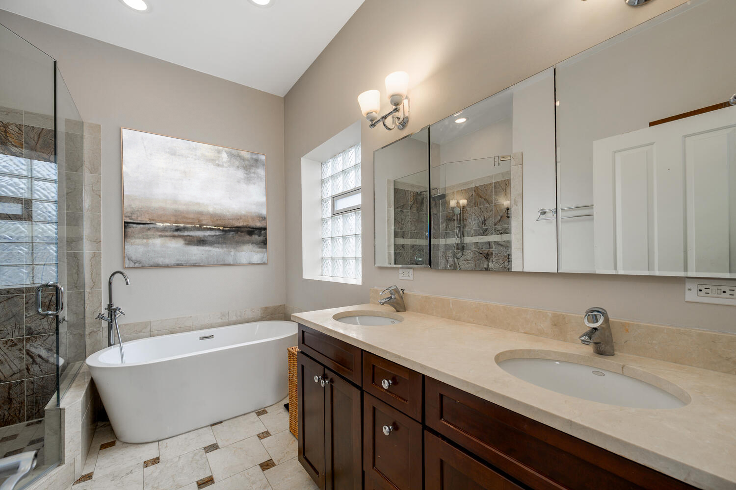 1746 W Pierce Avenue Unit: 2