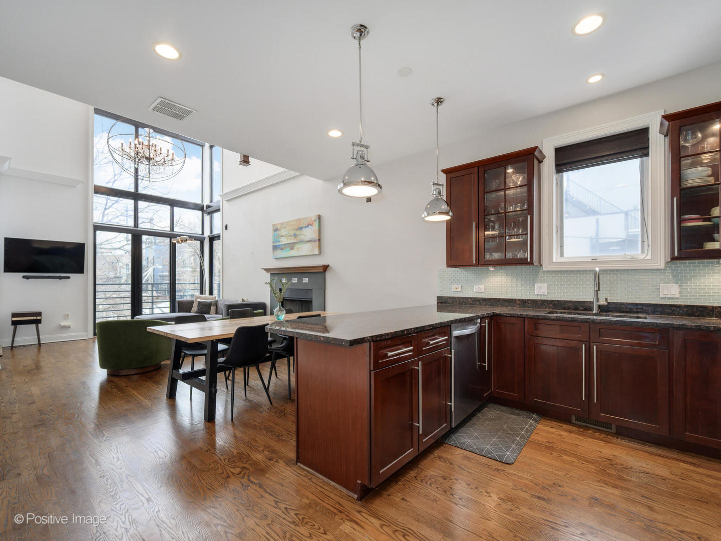 1746 W Pierce Avenue Unit: 2