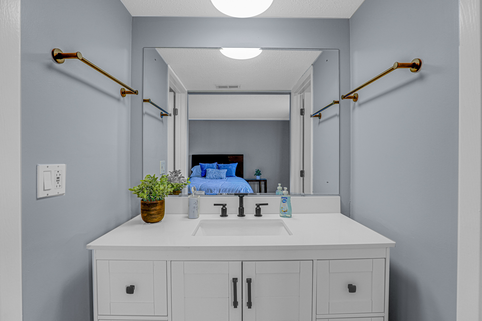 2229 WHARF Drive Unit: 1108