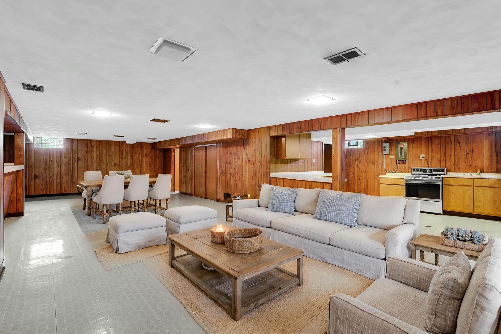 270 Crescent Drive