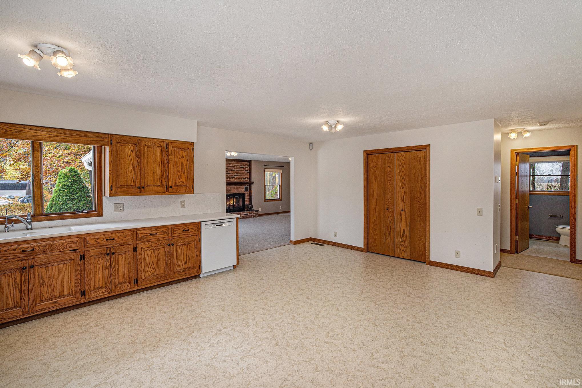 2777 6th Road