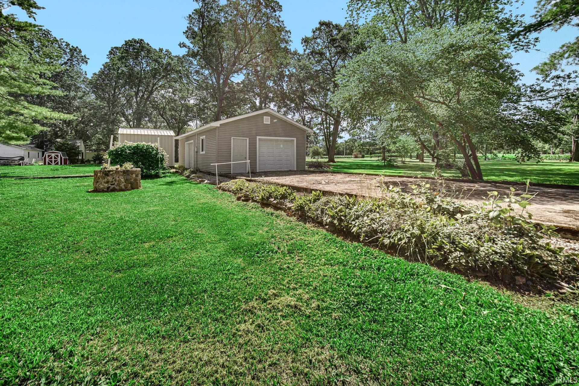 7816 N Sparrow Court