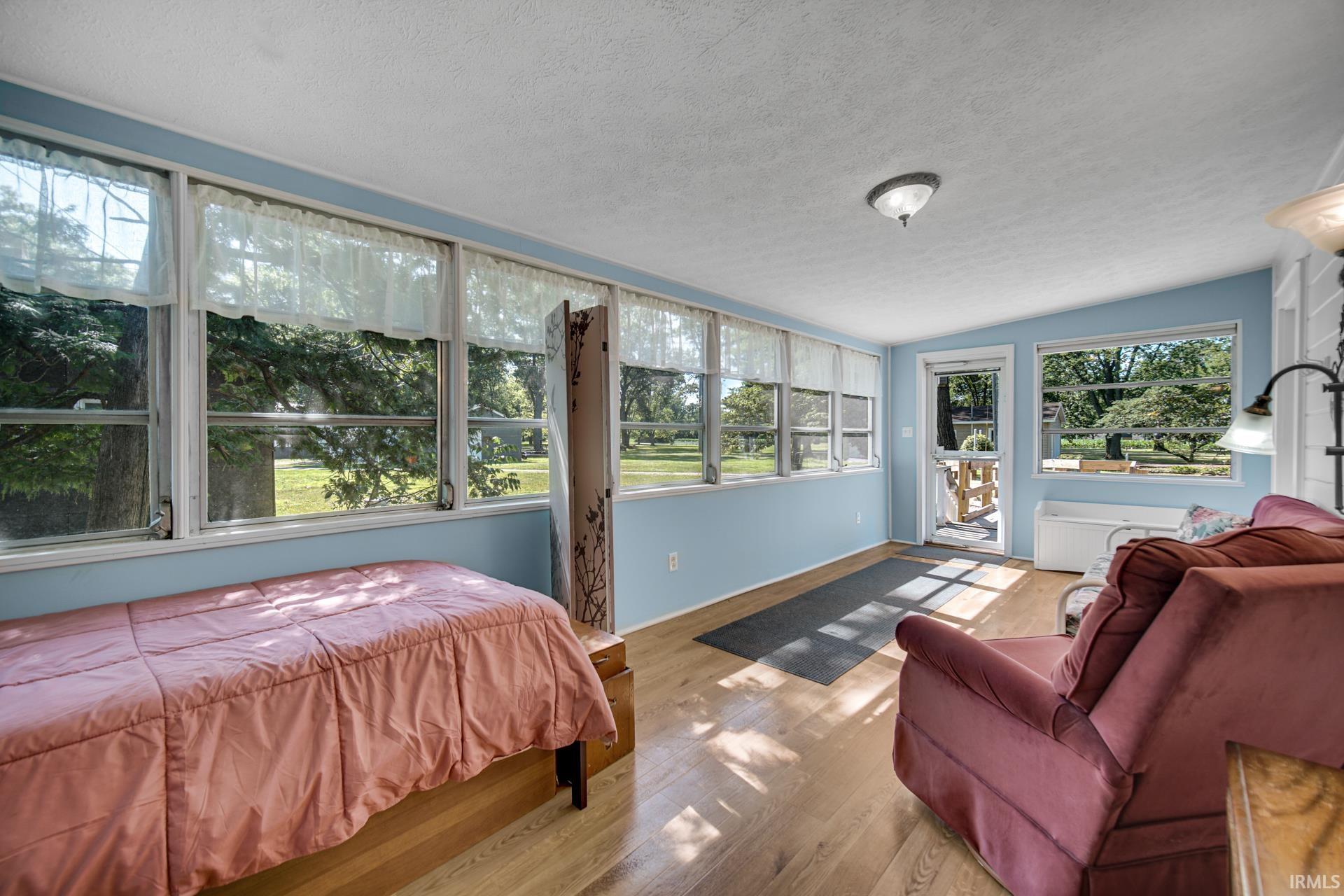 7816 N Sparrow Court