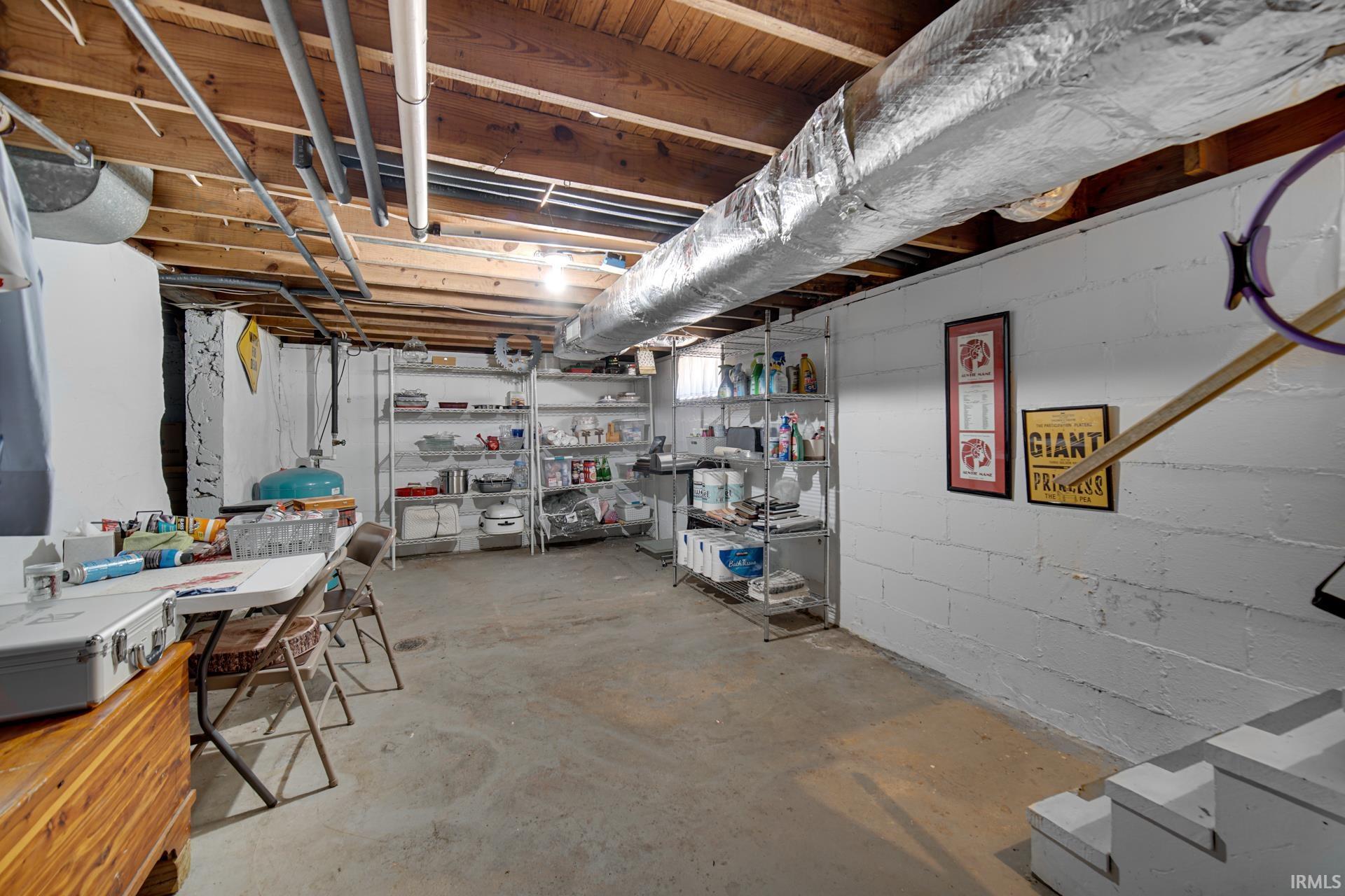 7816 N Sparrow Court